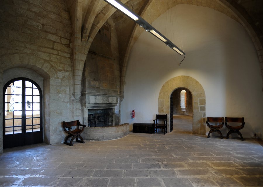 Внутри замка Бельвер